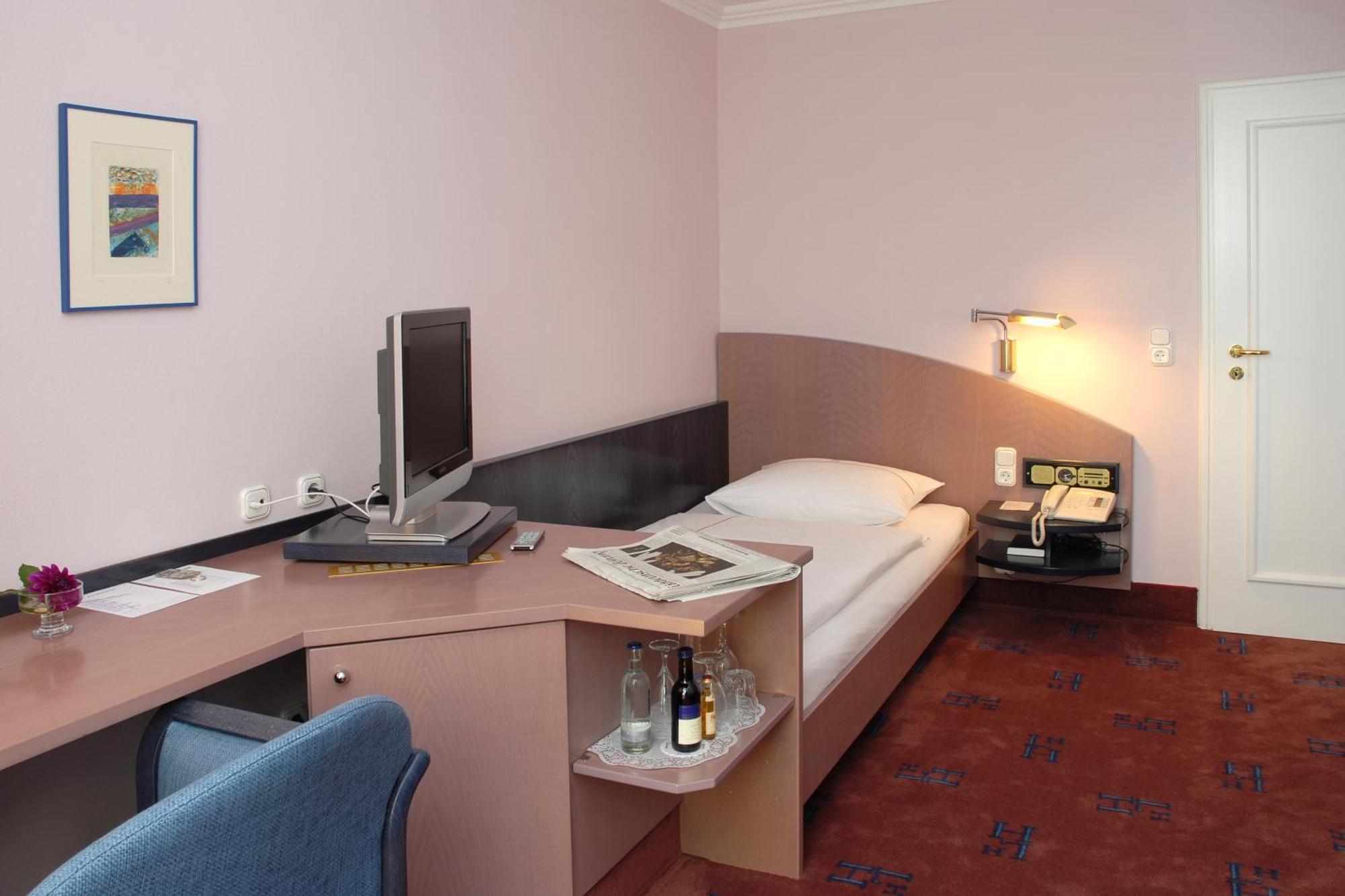 Hotel Garni Lindacher Hof 부르크하우젠 외부 사진