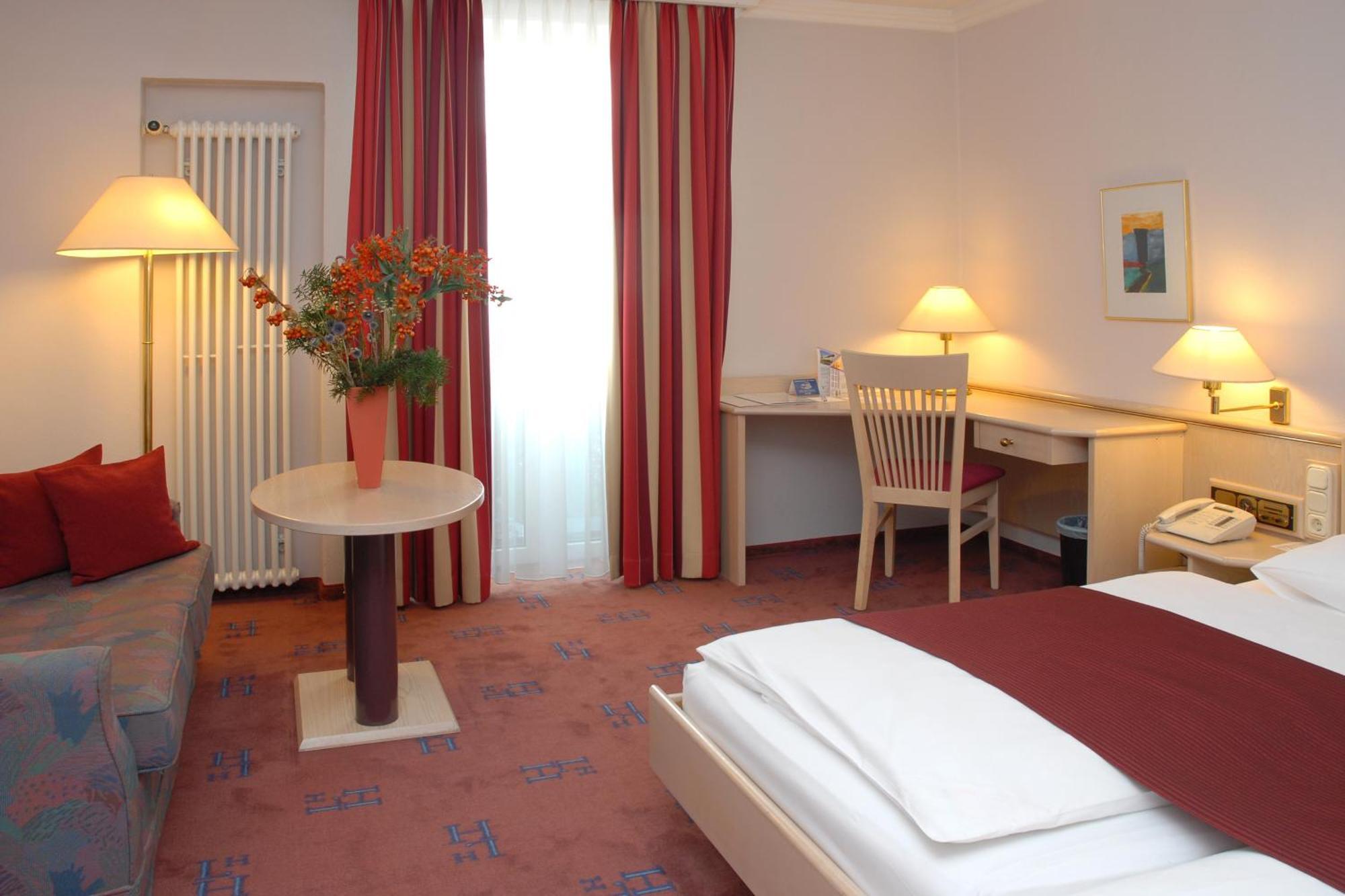 Hotel Garni Lindacher Hof 부르크하우젠 외부 사진